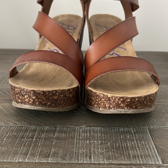 Blowfish Malibu Women's Hapuku Wedge Sandal - Picture 3 of 10